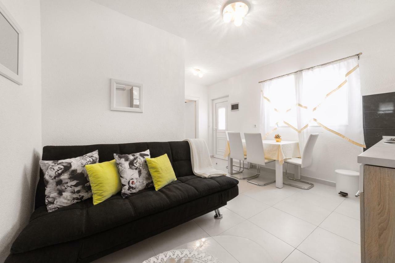 Apartments Lipic Vodice Eksteriør billede