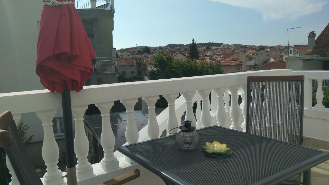 Apartments Lipic Vodice Eksteriør billede
