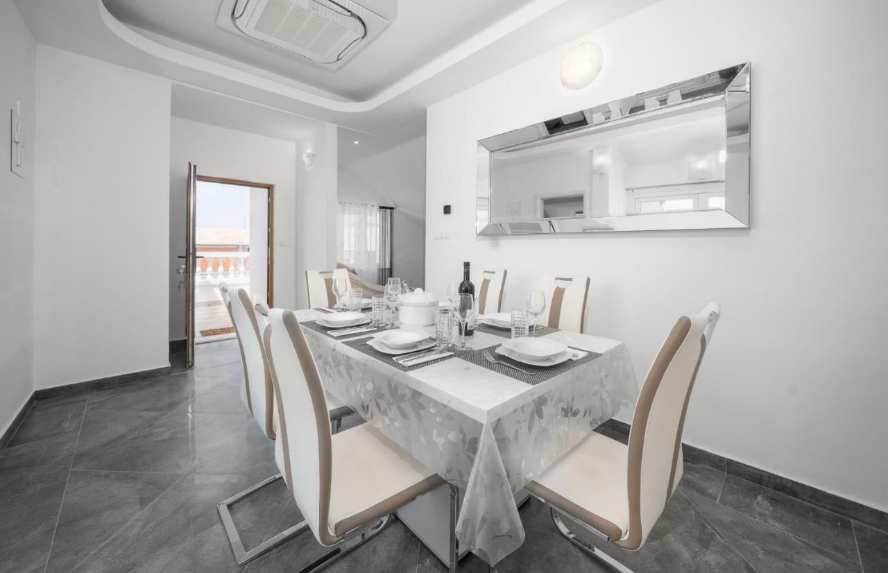 Apartments Lipic Vodice Eksteriør billede